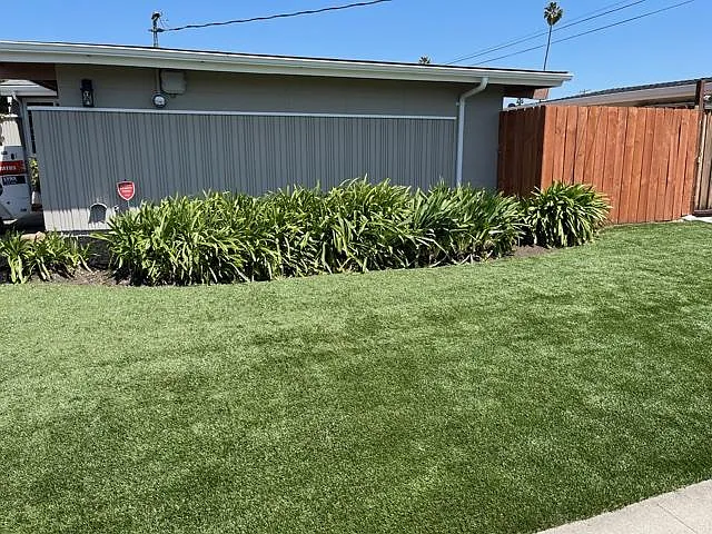 2769 Loyola Ave — Photo 19