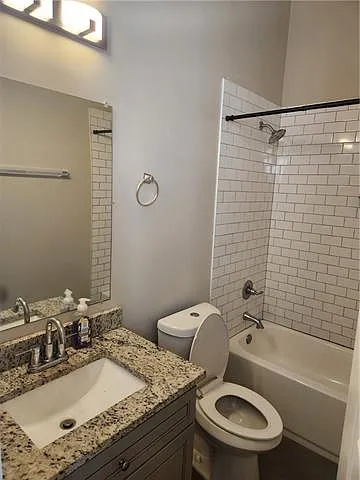 2127 Franklin Ct — Photo 6