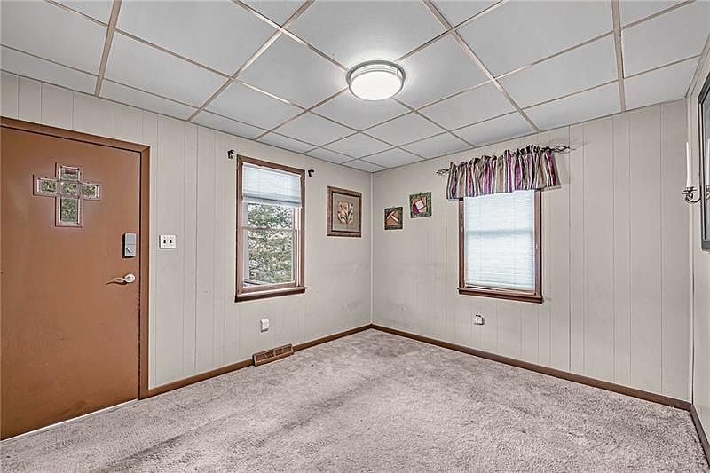 133 Spanish Villa Dr, PA 15644 Zillow