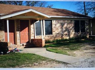 901 Meadowlark Cir, Granbury, TX 76049