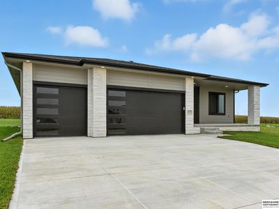 20708 Vernon Ave, Elkhorn, NE, 68022