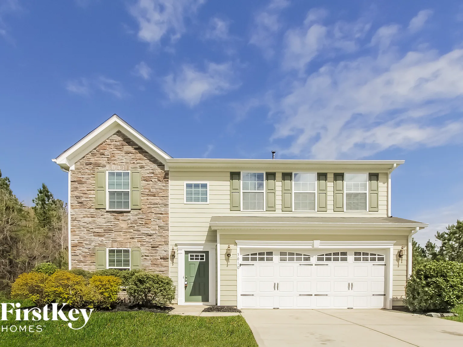 4 bed, 2.5 bath, 2413 sqft, $2,645 — Photo 2