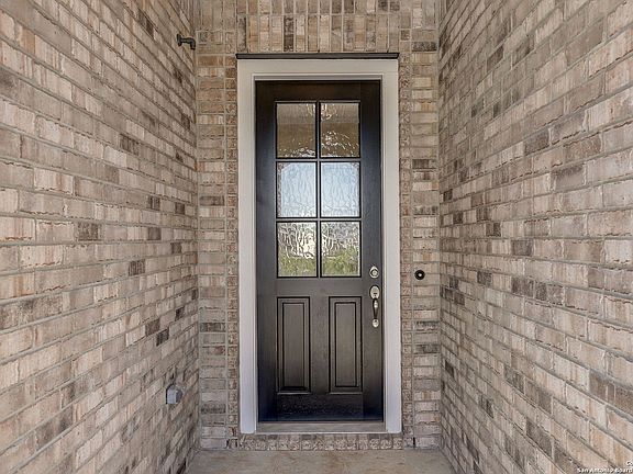 5th image of 649 Borchers Blvd