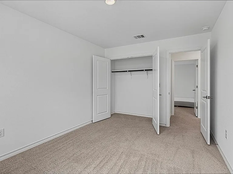 2911 Saint Regis Dr — Photo 24