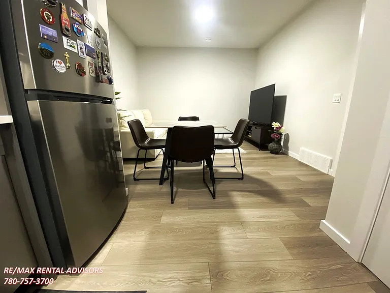 2127 Muckleplum Cres SW #BASEMENT — Photo 6