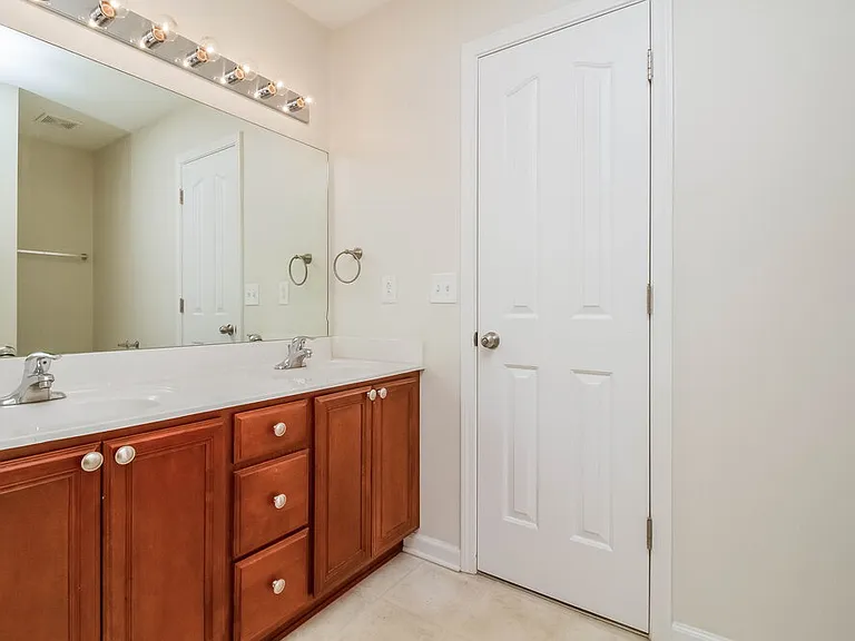 2116 Cason Trl — Photo 14