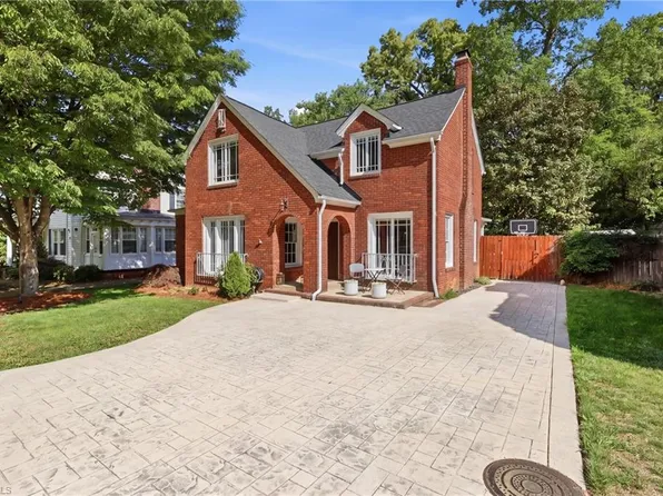 210 Edgedale Dr, High Point, NC 27262