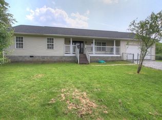 833 Pleasant Grove Loop, Manchester, KY 40962