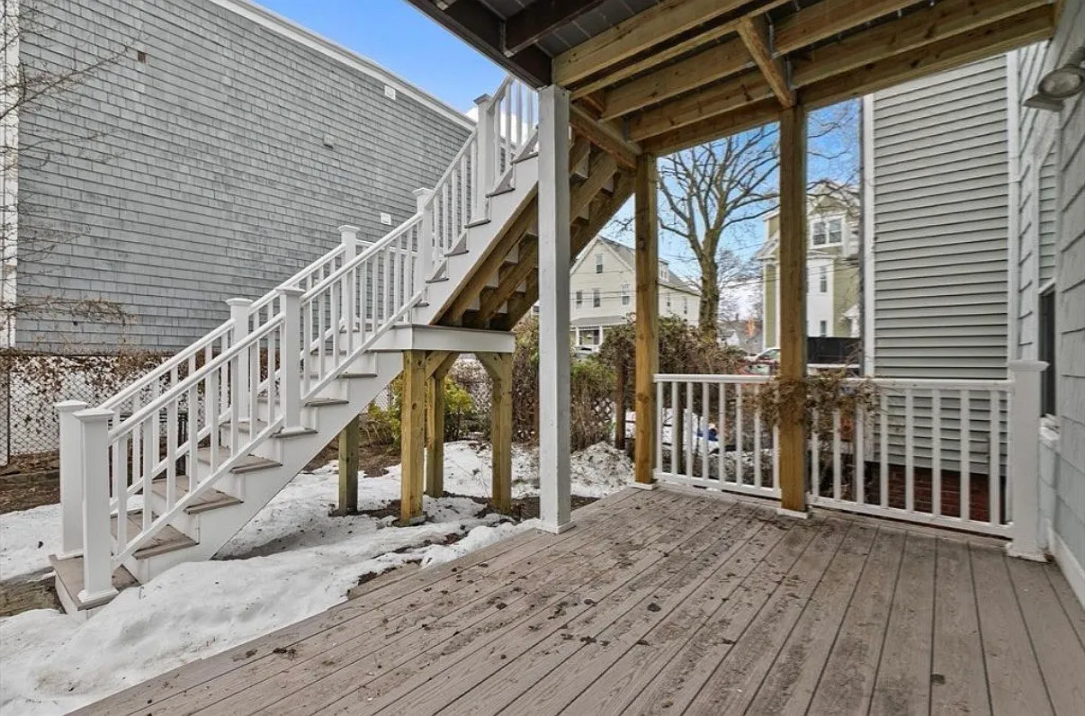 2 bed, 750 sqft, $3,200 — Photo 3