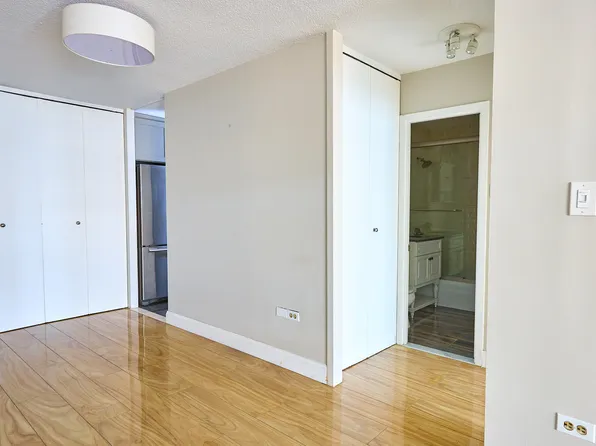 77 Fulton Street 10F image 3 of 6
