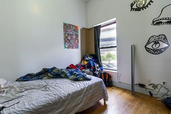 Rented by EXR | media 4