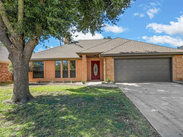7628 Harmony Dr, Fort Worth, TX 76133