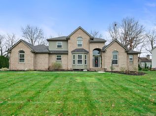 5768 Bellshire Ln, Clarkston, MI 48346