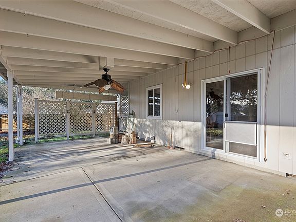 2nd image of 509 Burnham Court SE