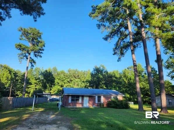 101 Roadway St, East Brewton, AL 36426