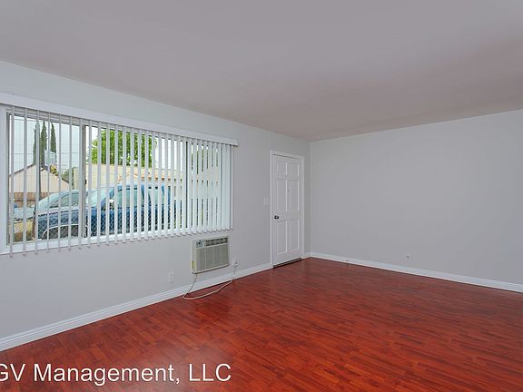 5th image of 311 E Olive Ave APT B