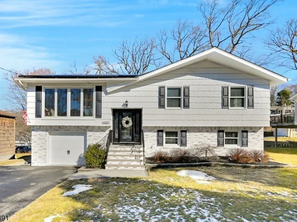 521 Edith Rd, Roxbury Twp., NJ 07850