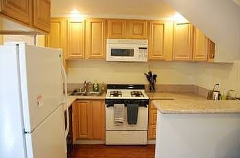 3rd image of 525 W Ortega St