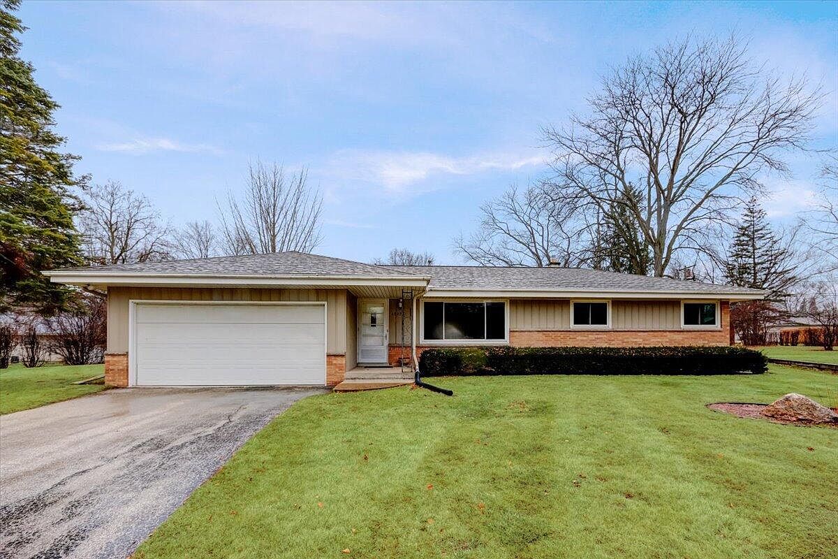 4897 West Wabash Ave, Brown Deer, WI 53223 Zillow