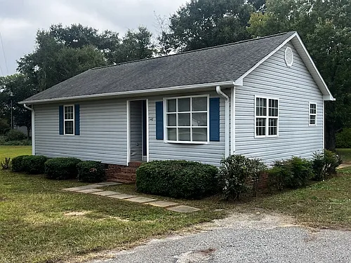 148 Burns Rd Photo 1