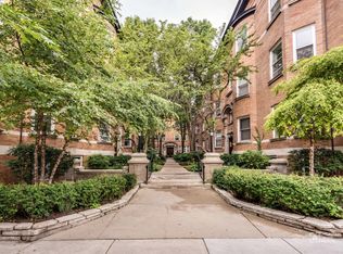 631 W Barry Ave #1H, Chicago, IL 60657