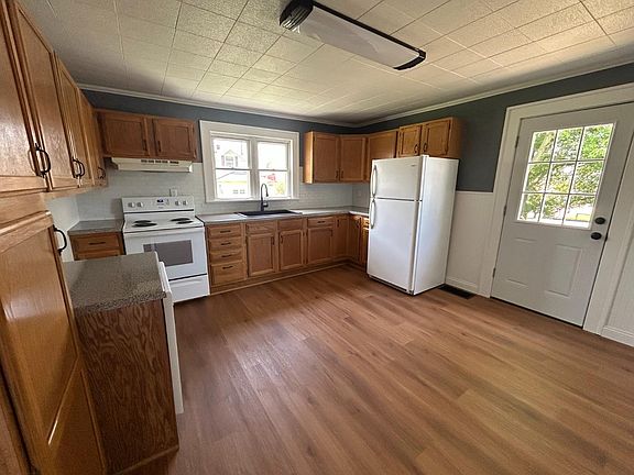 2nd image of 19 Fitch Ave