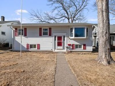 2716 Davenport Ave, Davenport, IA, 52803