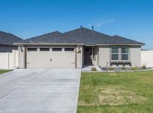 2701 Chelan Loop, Richland, WA 99352