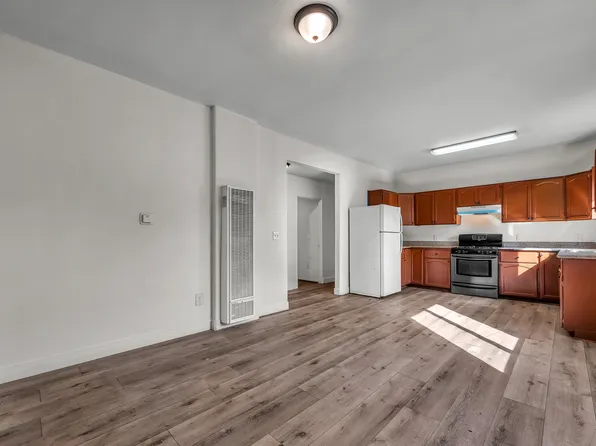 8318 S San Pedro St #3, Los Angeles, CA 90003