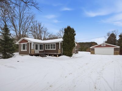 6661 Pine St, Circle Pines, MN, 55014