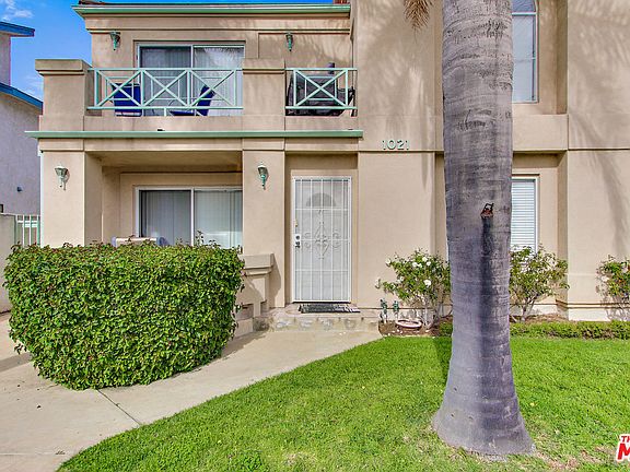 3rd image of 1021 W 160th St