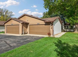 13390 Hughes Ct, Apple Valley, MN 55124