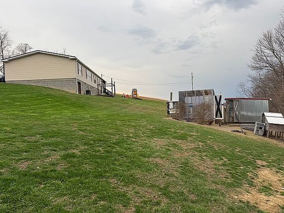 4th image of 349 Tower Rd