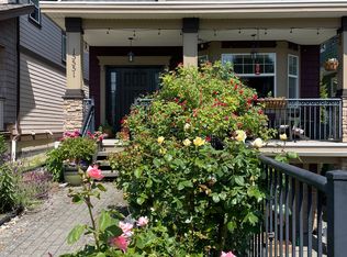 15551 Goggs Ave, White Rock, BC V4B 2N5