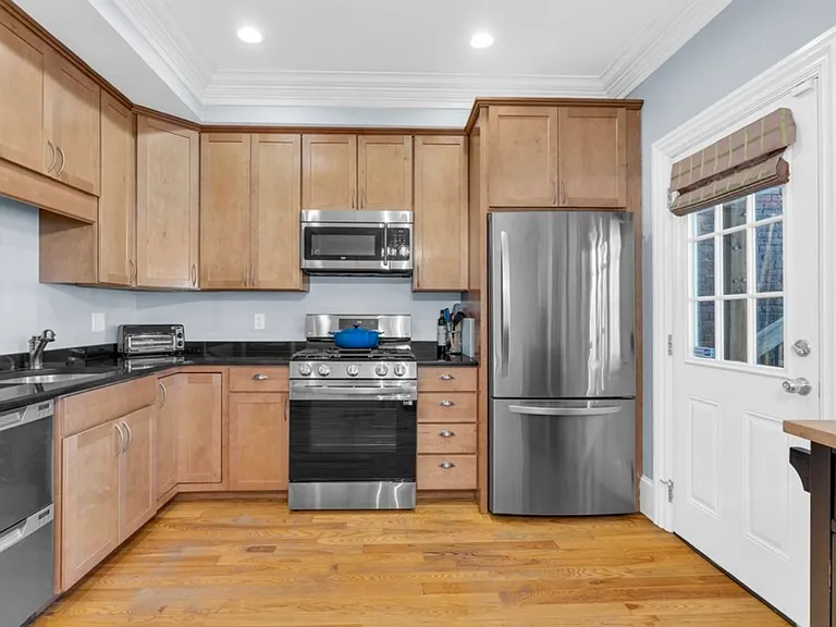 55 Gates St #1 — Photo 1