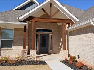 12009 SW 50th St, Mustang, OK 73064