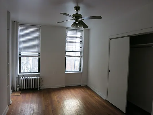 Rented by MNS | media 25