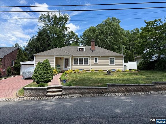 2nd image of 274 Elm Ave