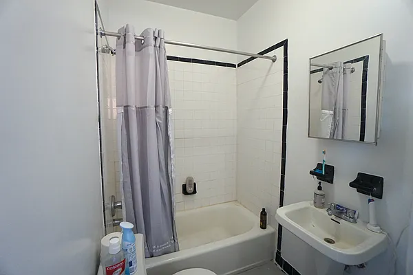 Rented by Best Apartments North Inc | media 29