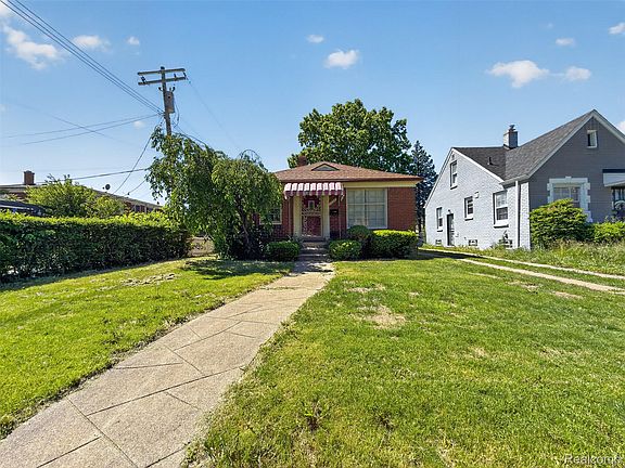 3rd image of 11529 Roxbury St