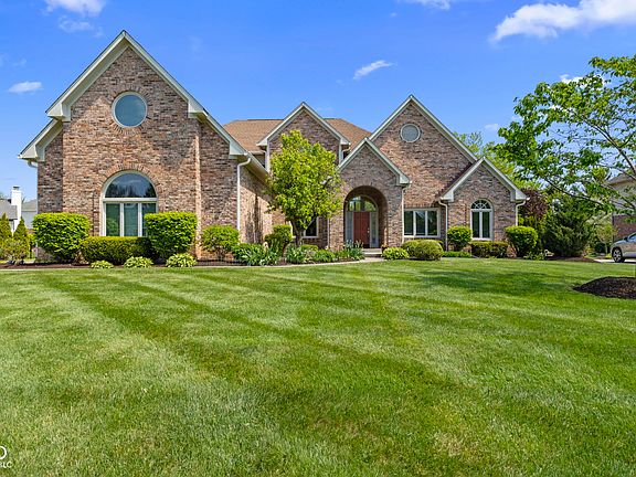 2nd image of 12541 Pembrooke Cir