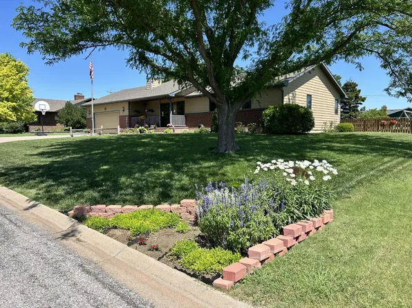 508 E Walnut St, Meade, KS 67864