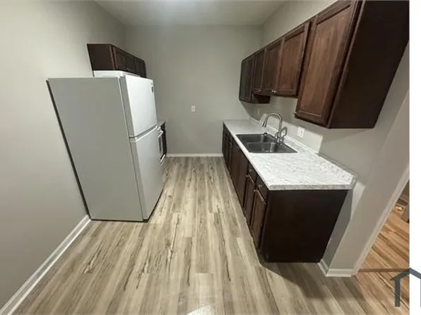 412 W 7th St #2, Anderson, IN 46016