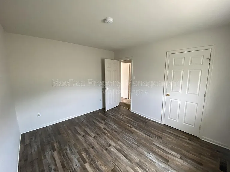 110 Hughey Ct — Photo 16