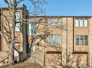 13 Maple Ct, Pittsburgh, PA 15237