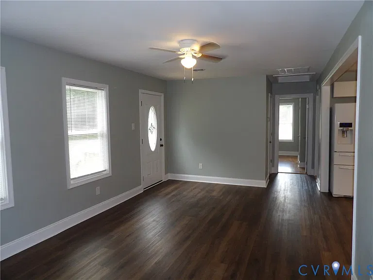 1000 E Washington St — Photo 15
