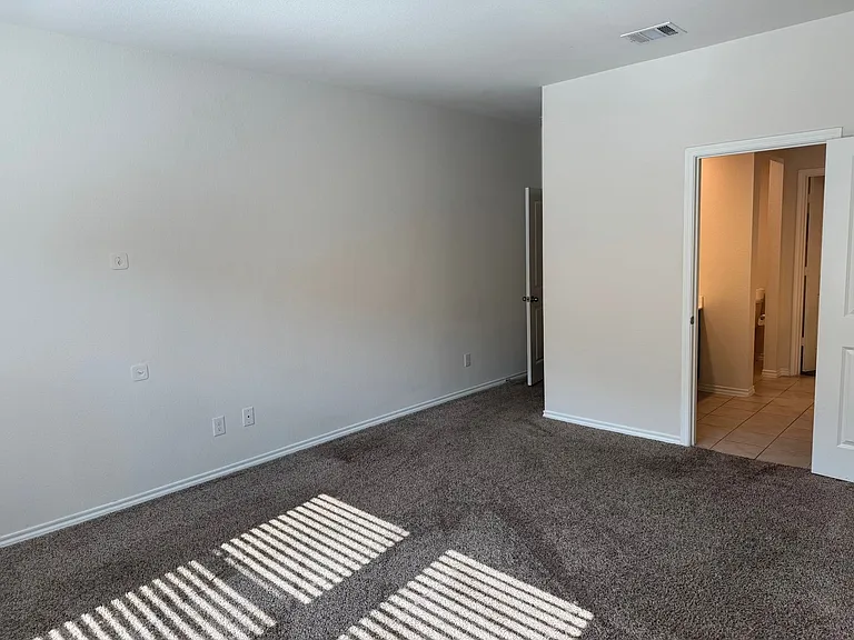 117 Dartmouth Ave — Photo 8