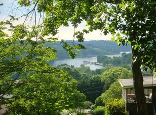 1123 Top Hill Rd, Louisville, TN 37777