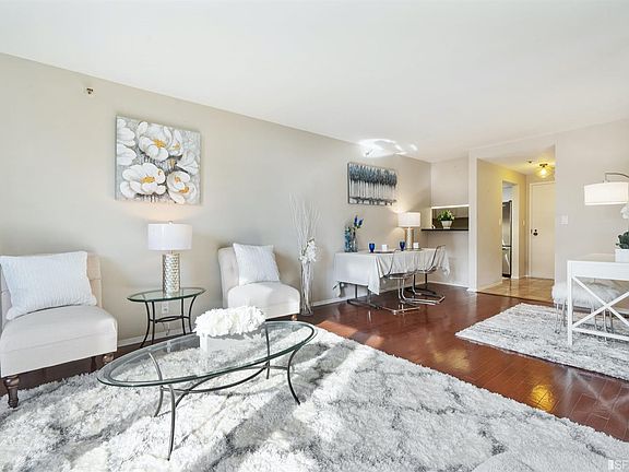 5th image of 900 Bush St APT 509