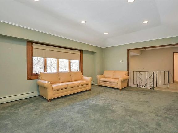 5th image of 1 Shaker Ct